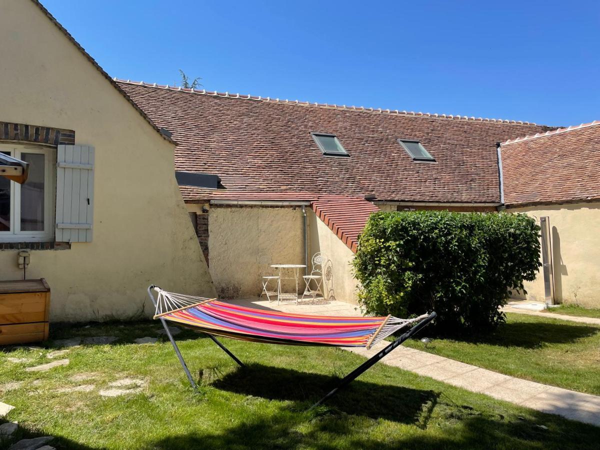 Villa Fontaine Avec Piscine Interieur Chauffee-Maison De Campagne Familiale -Ideal Vacances Ou Sejour Professionnel -3 Chambres-Bureau Separe -Lit Bebe - Parking Facile & Gratuit Bagian luar foto