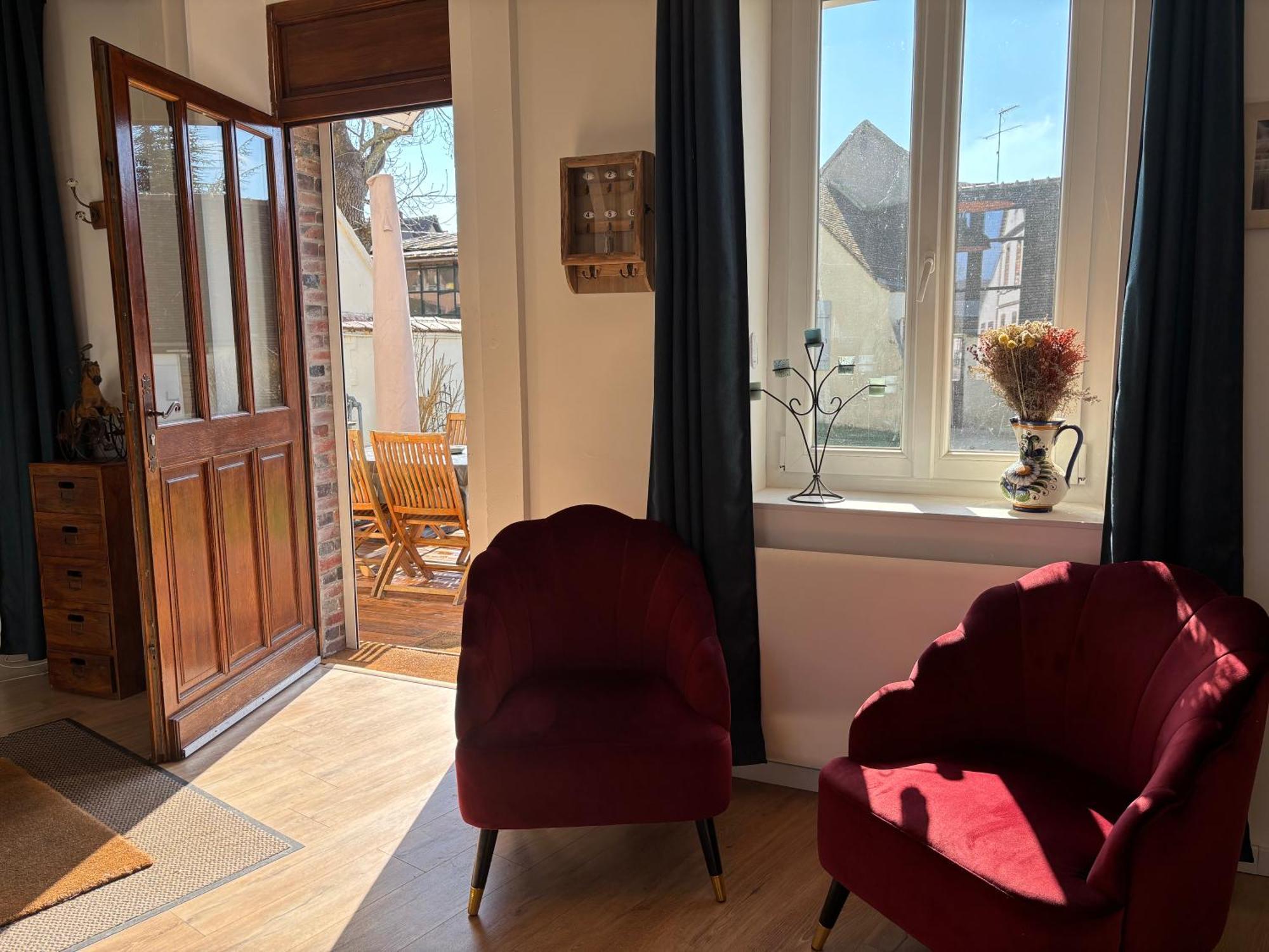 Villa Fontaine Avec Piscine Interieur Chauffee-Maison De Campagne Familiale -Ideal Vacances Ou Sejour Professionnel -3 Chambres-Bureau Separe -Lit Bebe - Parking Facile & Gratuit Bagian luar foto